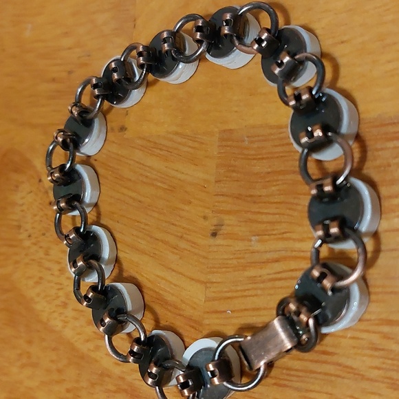 Vintage Handpainted Porcelain Bead Bracelet On Copper 8" White Blue - Picture 4 of 5